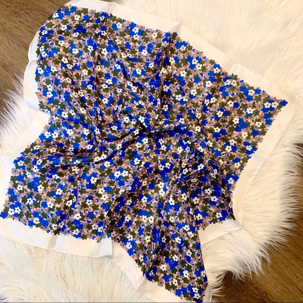 VTG 1960’s Mod Glentex 100% SILK Hand Rolled Scarf